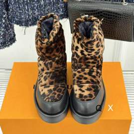 Picture of Louis Vuitton Shoes _SKULVsz35-40JX100212317